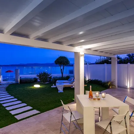 Villa Amar 4, Emma Olbia