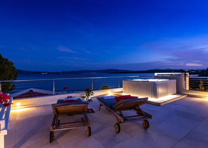 Villa Amar 4, Emma *