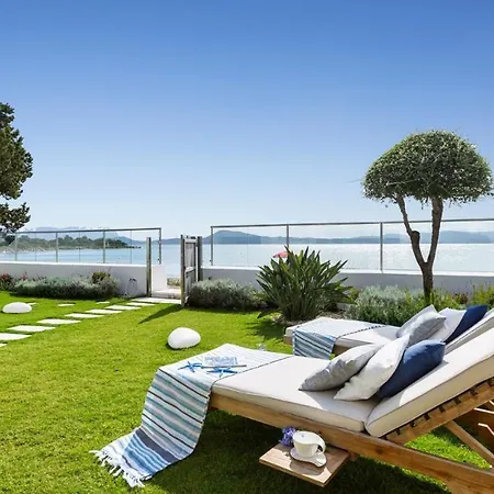 Amar 4, Emma فيلة