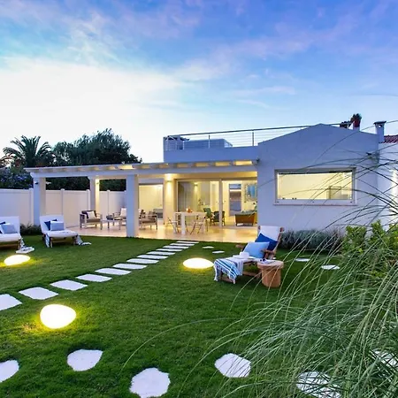 Amar 4, Emma Villa *