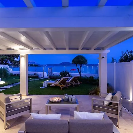 Villa Amar 4, Emma